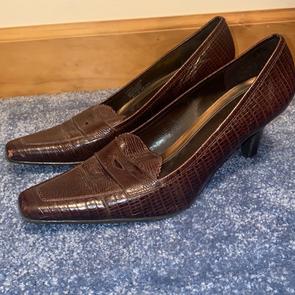Etienne Aigner Labelle Penny Loafer kitten heels leather